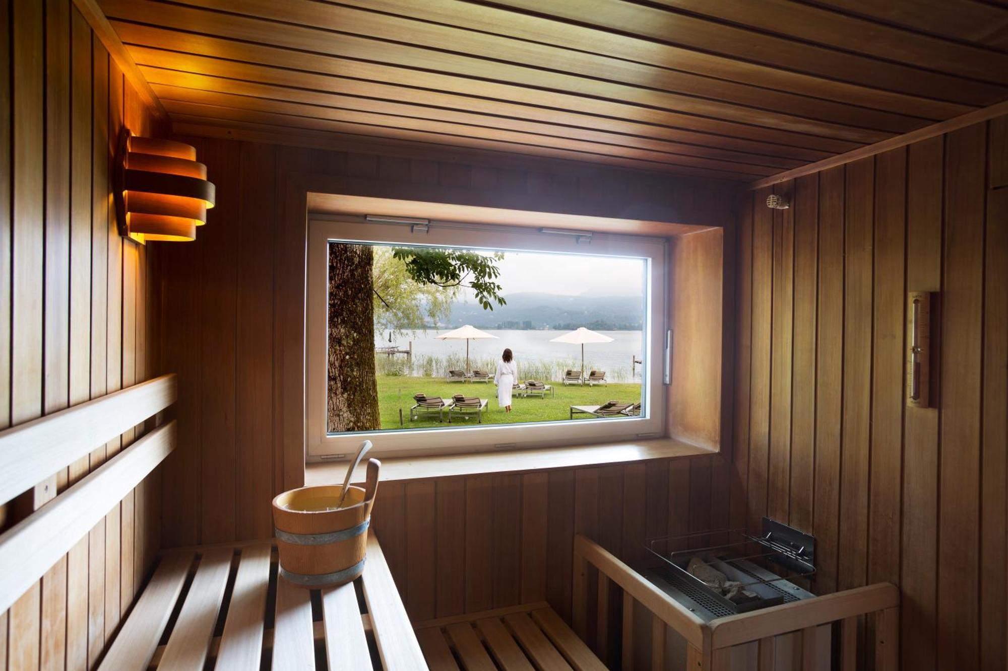Hotel Linde Maria Wörth エクステリア 写真
